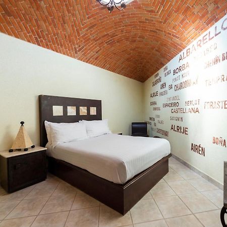 Отель Capital O Cava Piedra Текискиапан Экстерьер фото